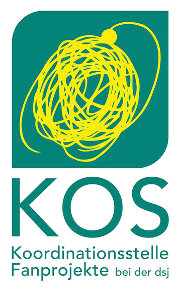 Logo of the Coordinating Centre at the dsj (KOS) - scribbled circle on green square background. Underneath the name of the KOS in green font. 